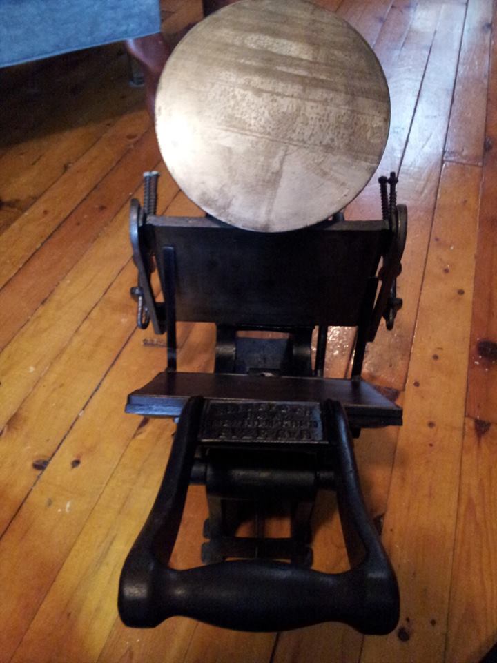 1044490_10152962833945475_1296014132_n